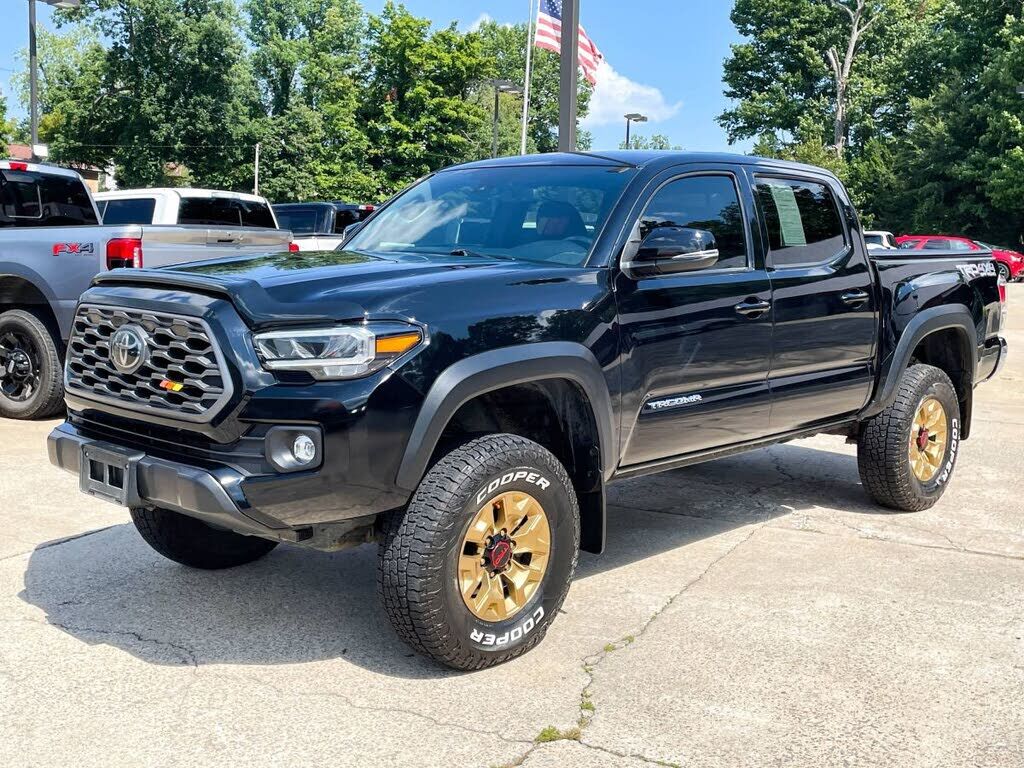 2023 TOYOTA Tacoma
