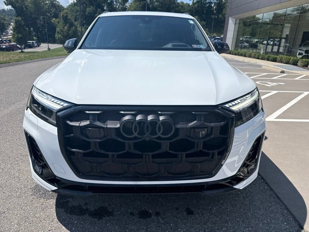 2025 Audi SQ7