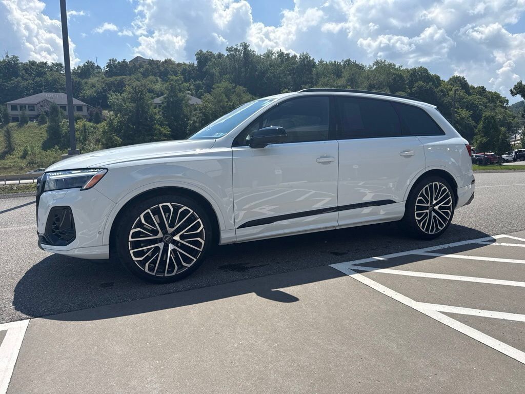 2025 AUDI SQ7