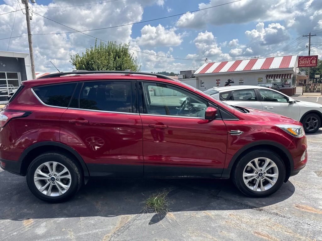 2018 FORD Escape