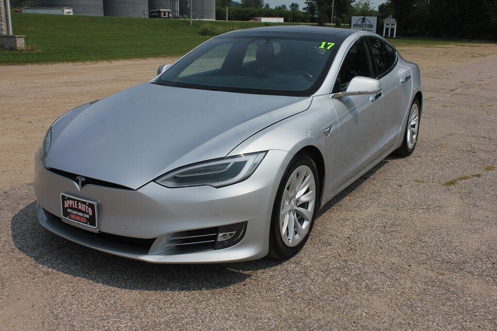 2017 TESLA Model S