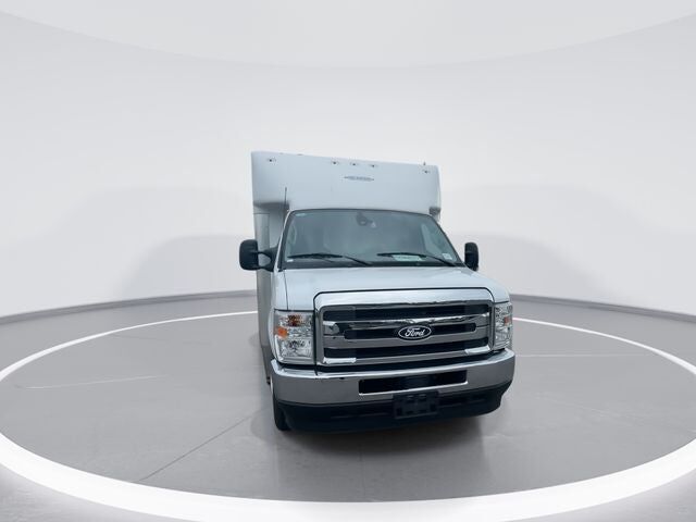 2026 FORD E-350