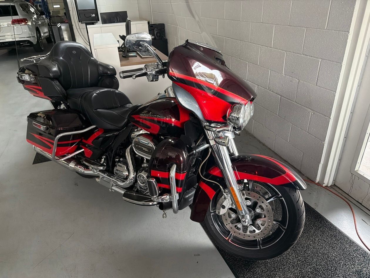 2017 HARLEY DAVIDSON FLHTKSE / CVO LIMITED