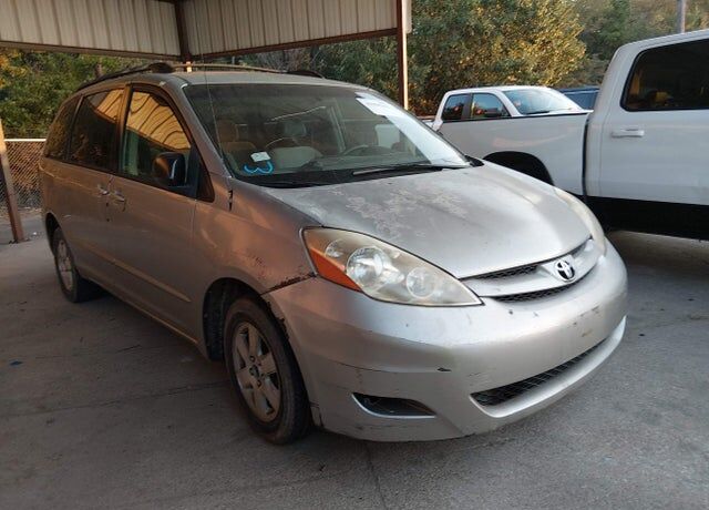 2008 TOYOTA Sienna