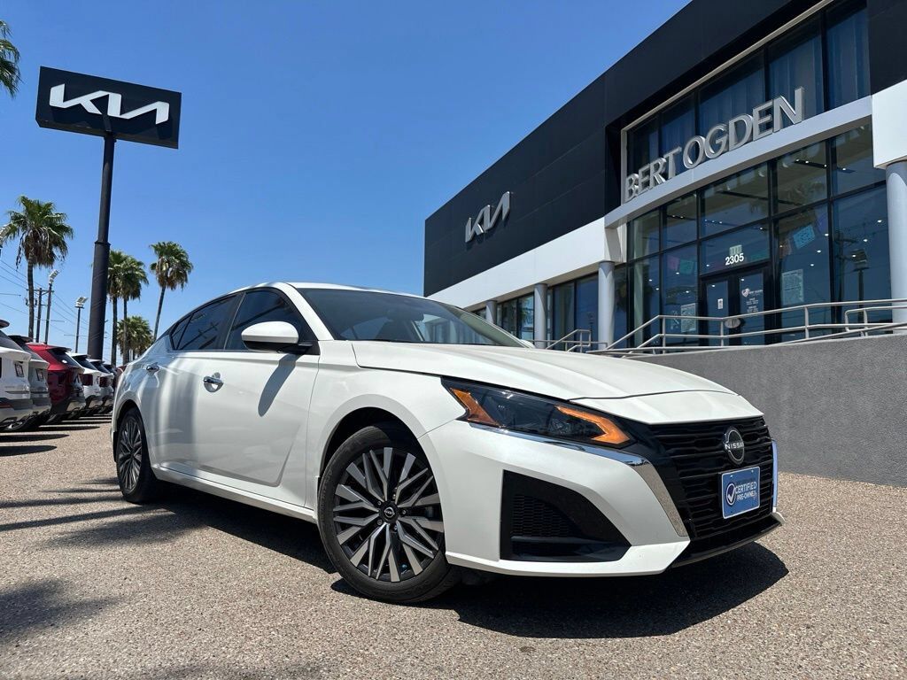 2024 NISSAN Altima