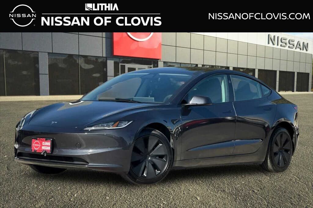 2025 TESLA Model 3