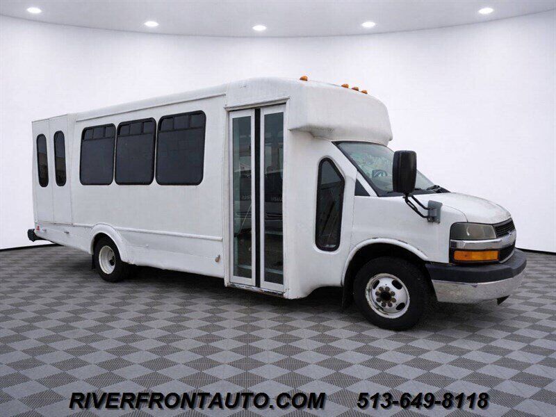 2013 CHEVROLET Express