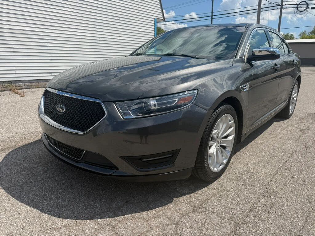 2017 FORD Taurus