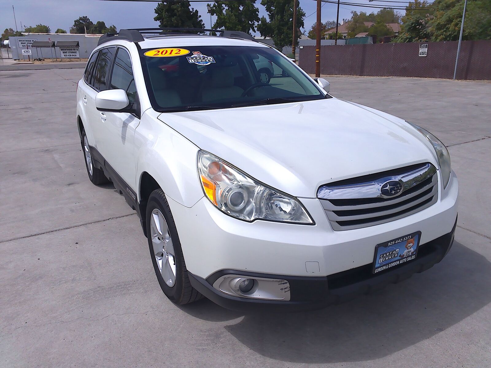 2012 SUBARU Outback