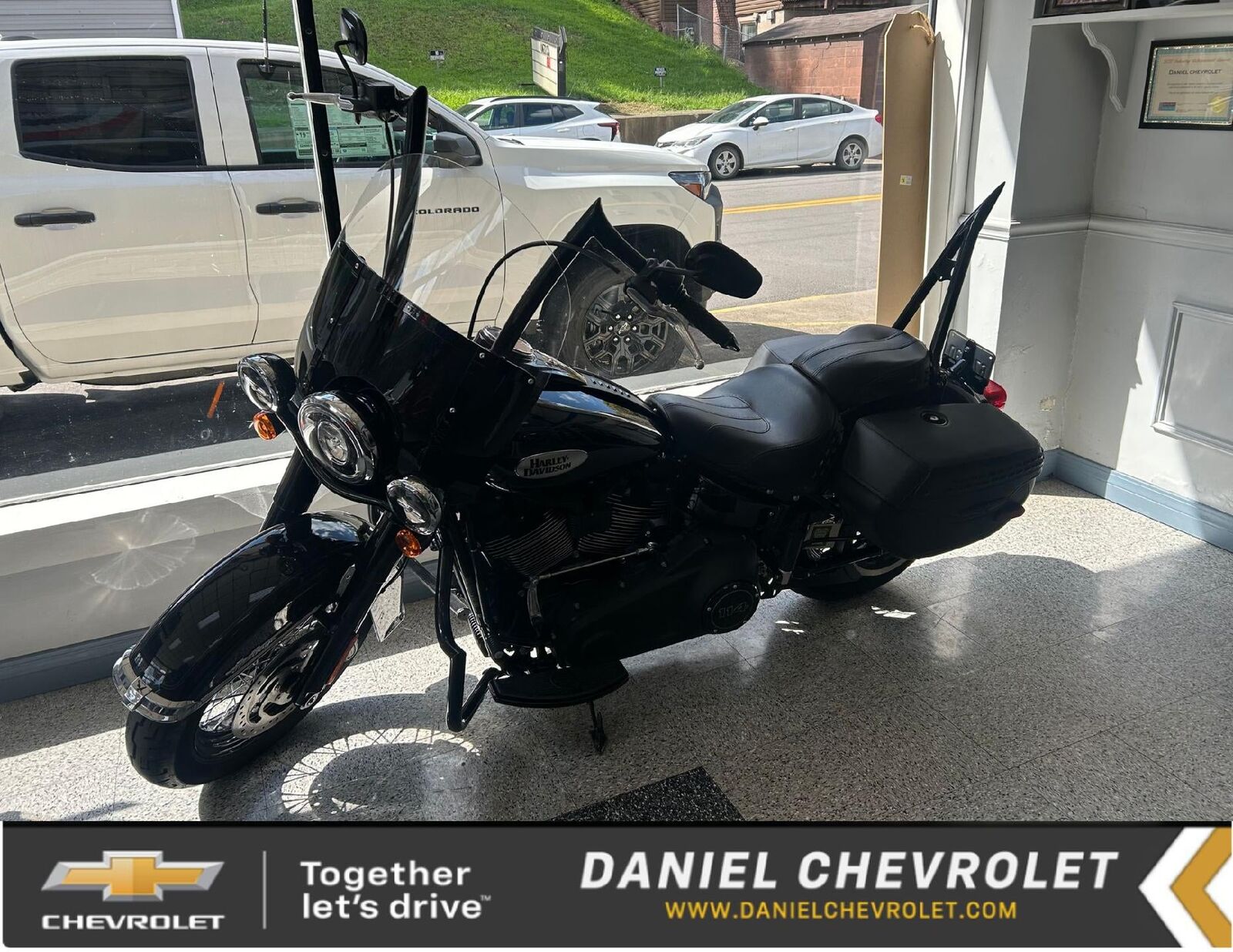 2024 HARLEY DAVIDSON FLHCS / Heritage Classic 114