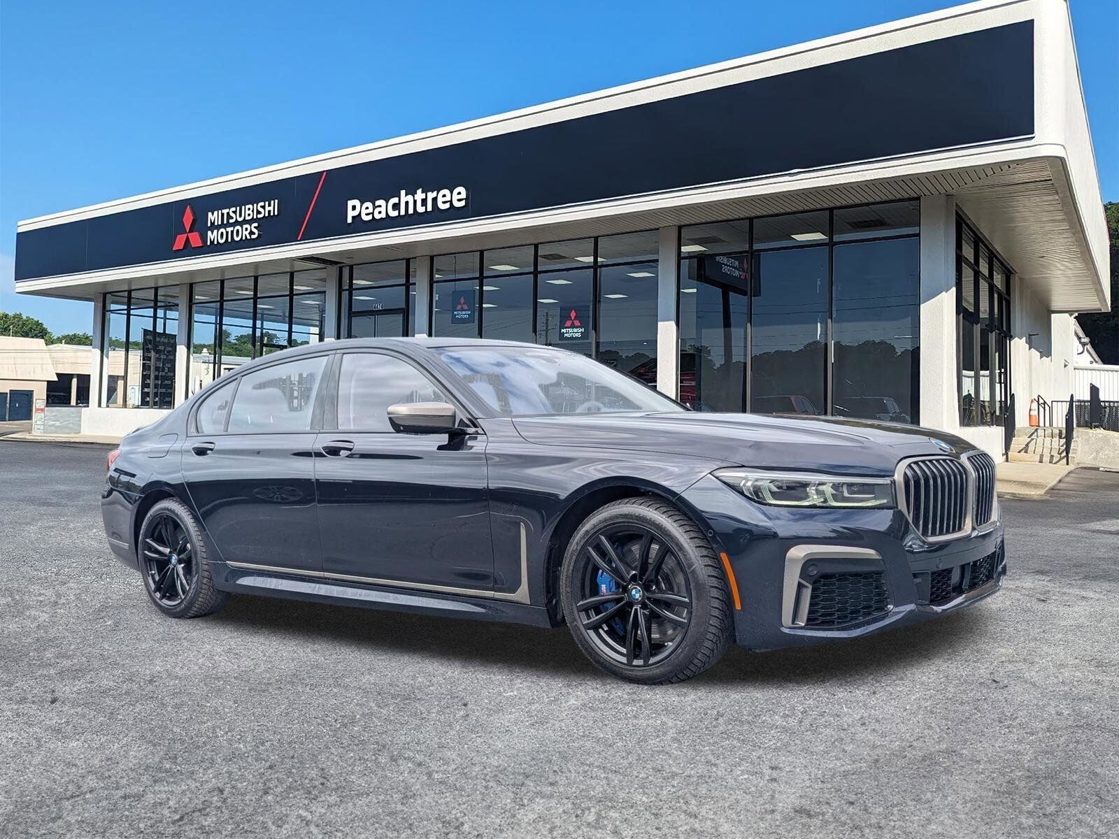 2021 BMW M7