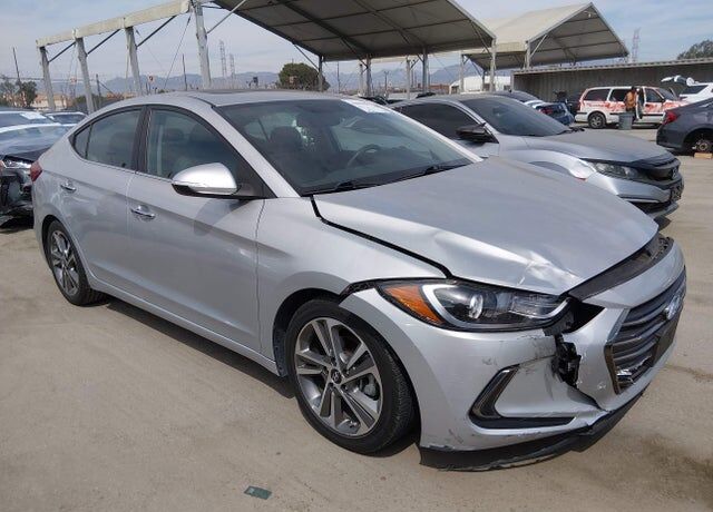 2017 HYUNDAI Elantra