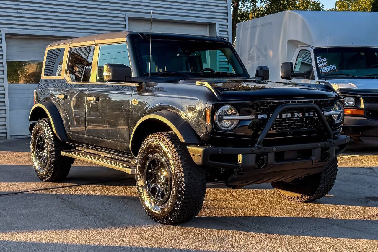 2023 FORD Bronco