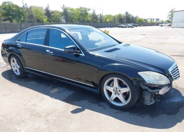 2011 MERCEDES-BENZ S-Class