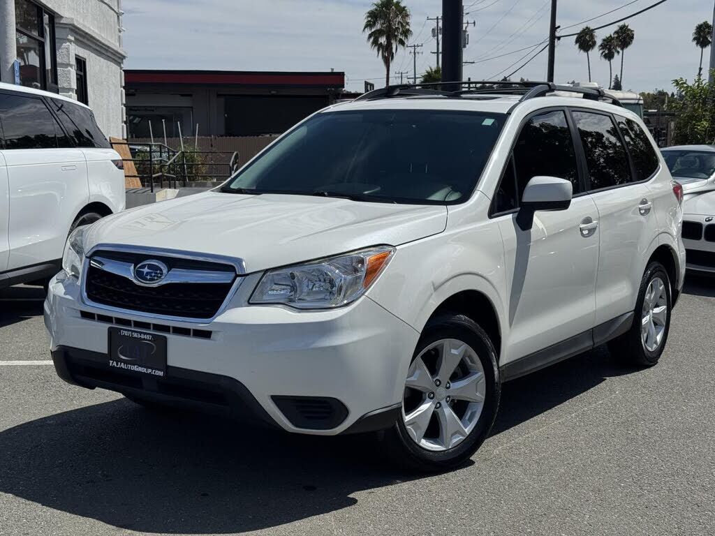 2016 SUBARU Forester