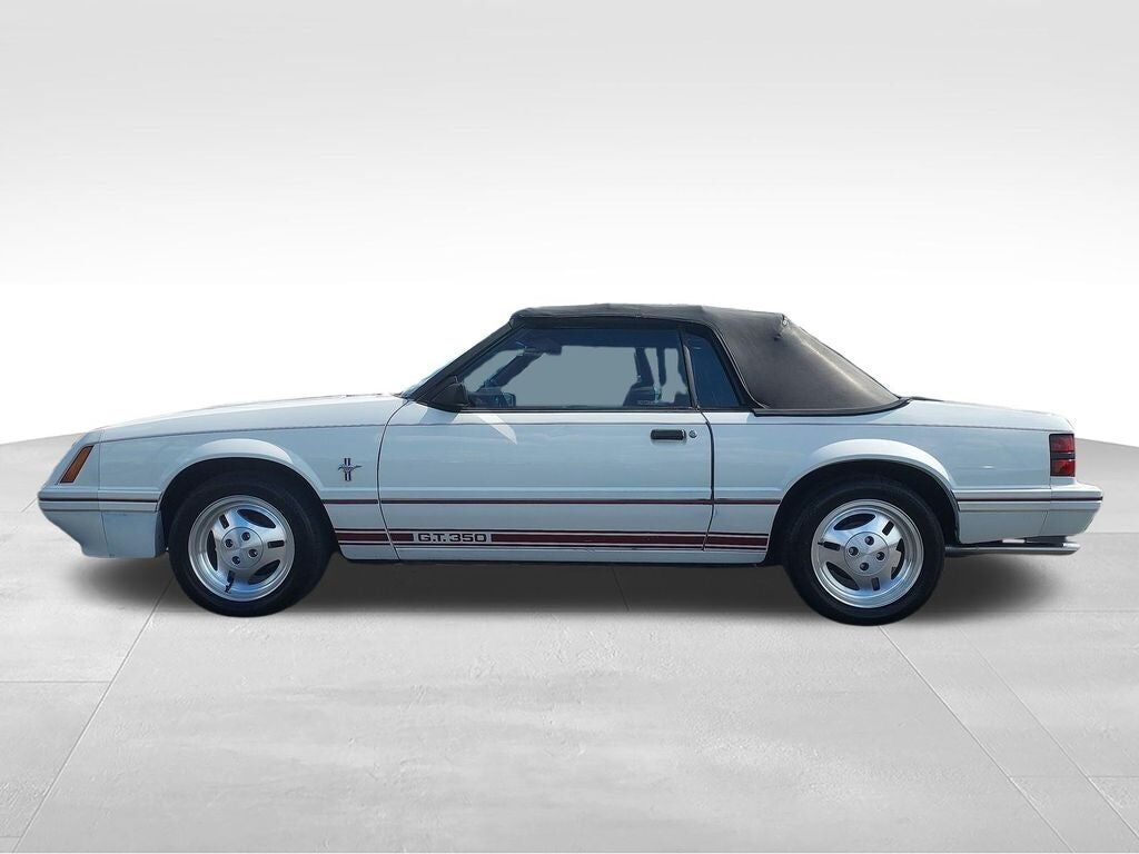 1984 FORD Mustang