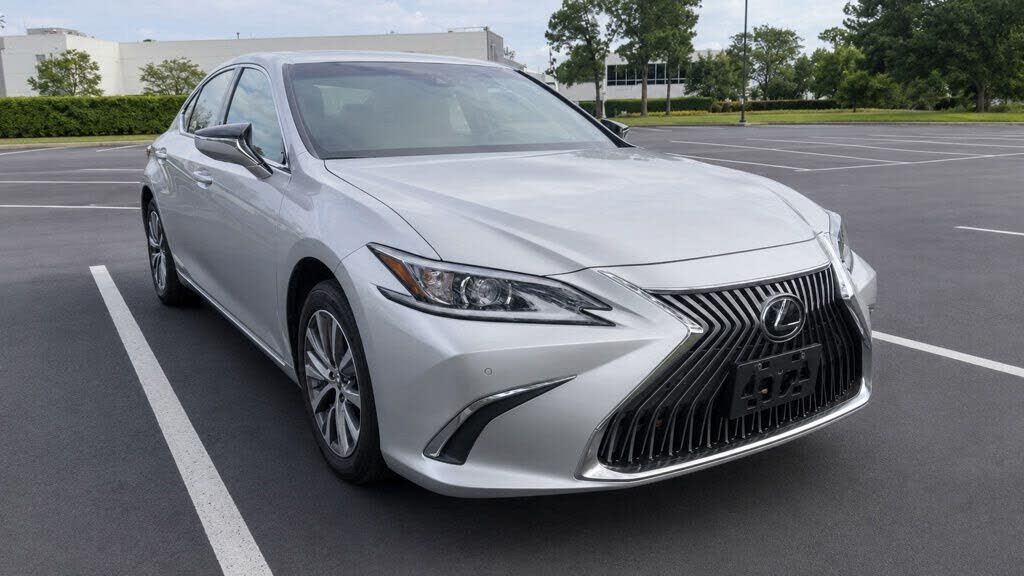 2021 LEXUS ES