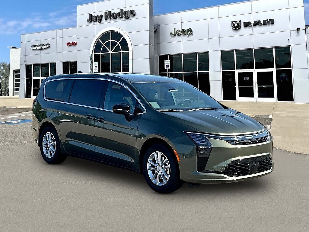2027 CHRYSLER Pacifica