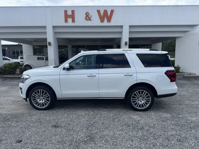 2024 FORD Expedition