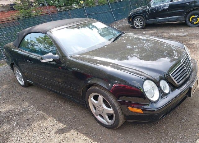 2002 MERCEDES-BENZ CLK-Class