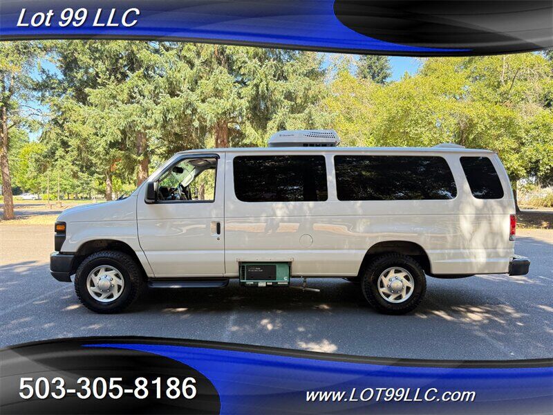 2012 FORD E-350