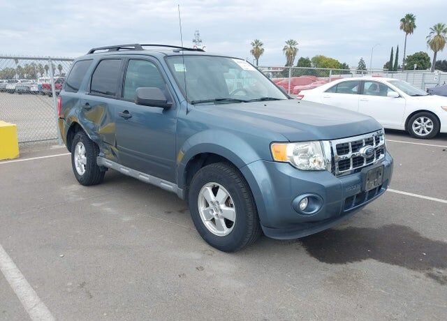 2012 FORD Escape