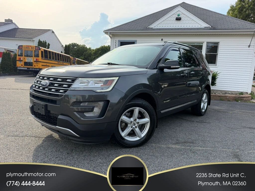 2017 FORD Explorer