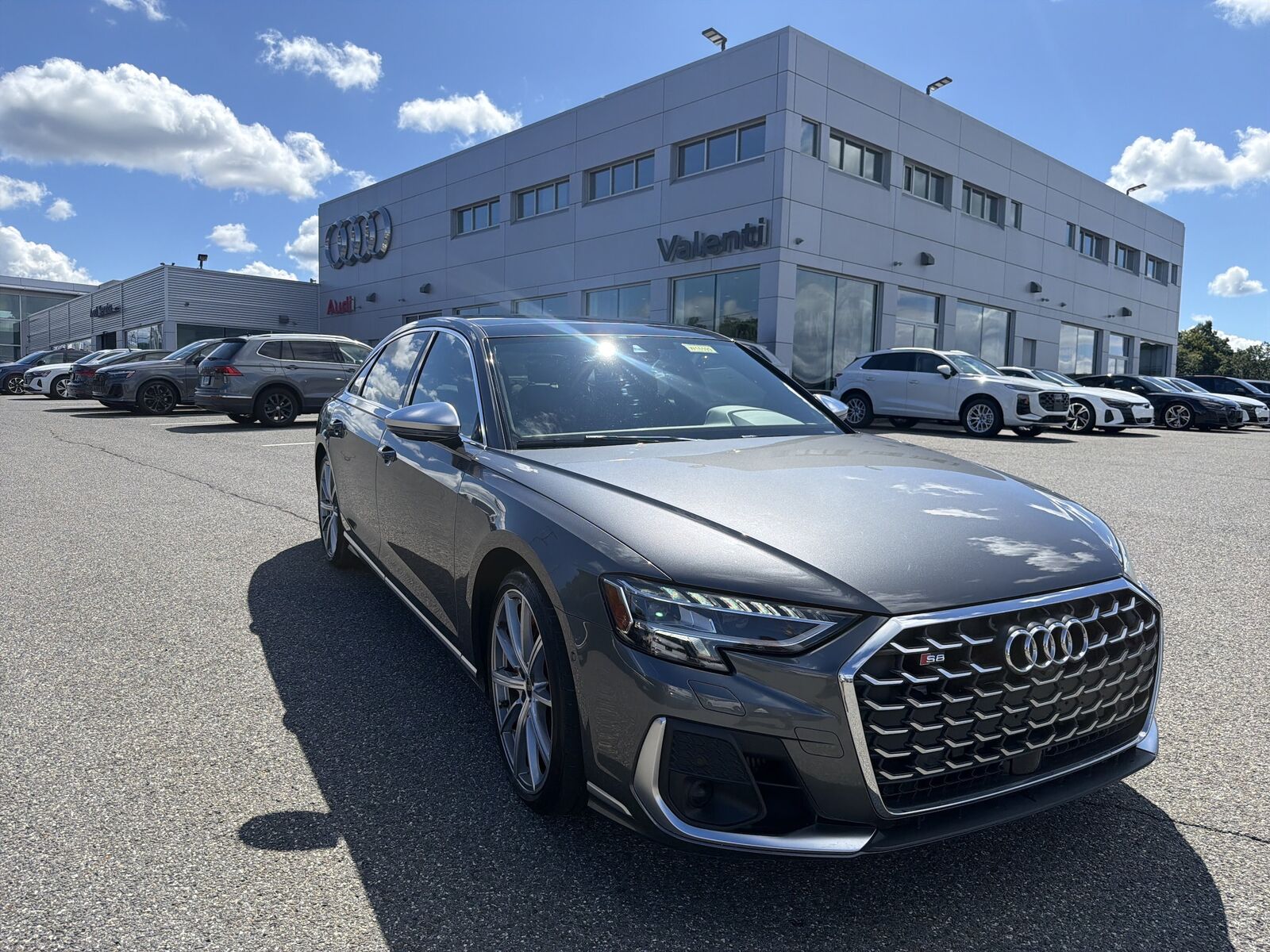 2023 AUDI S8