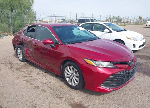 2018 TOYOTA Camry