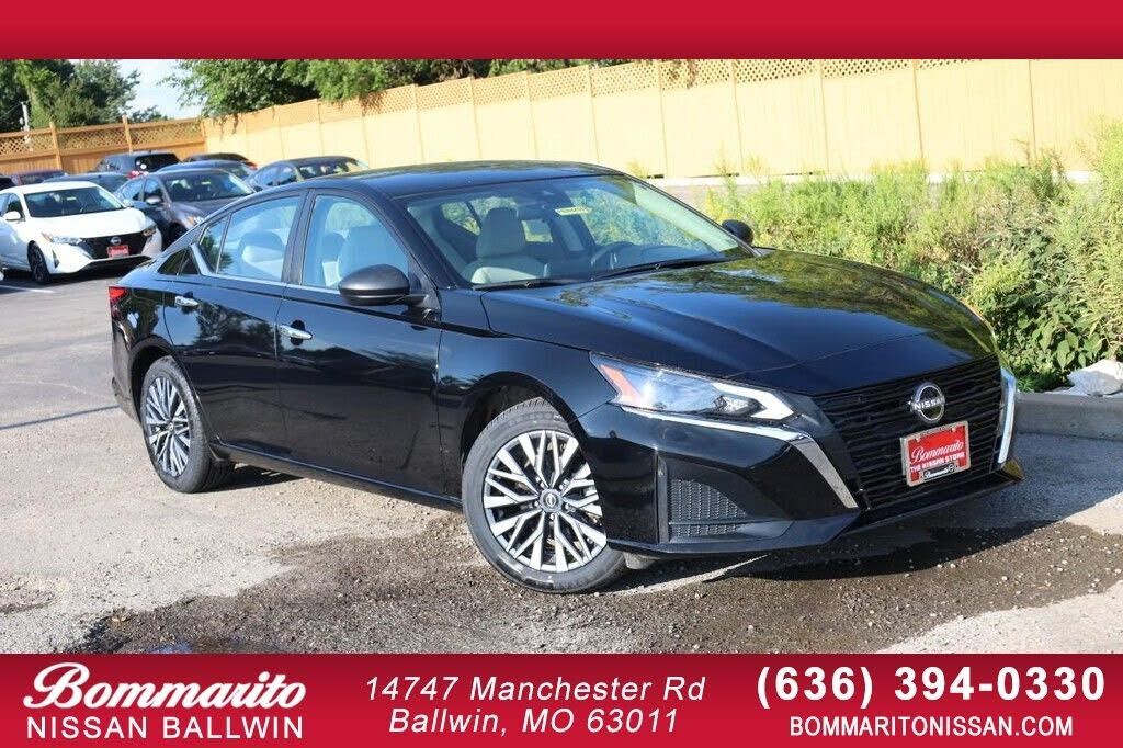 2025 NISSAN Altima