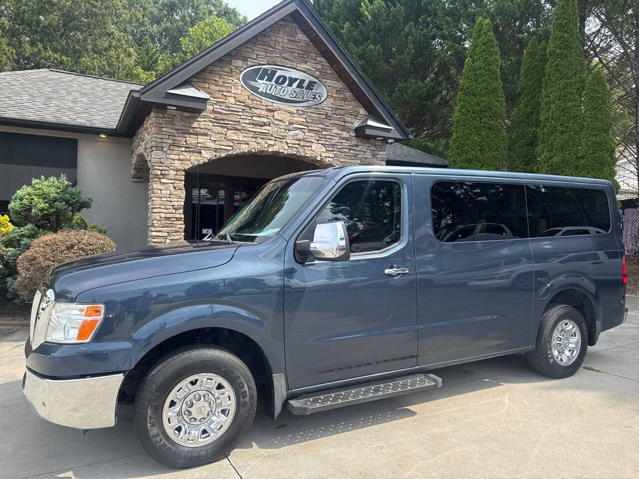 2017 NISSAN NV3500