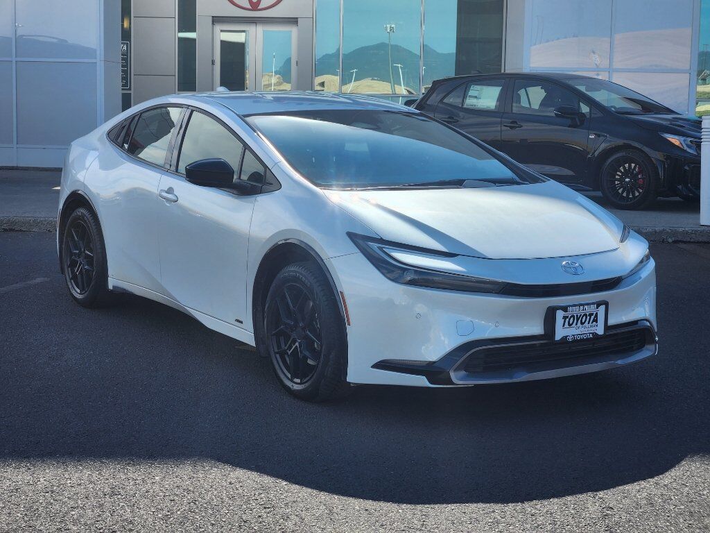 2024 TOYOTA PRIUS