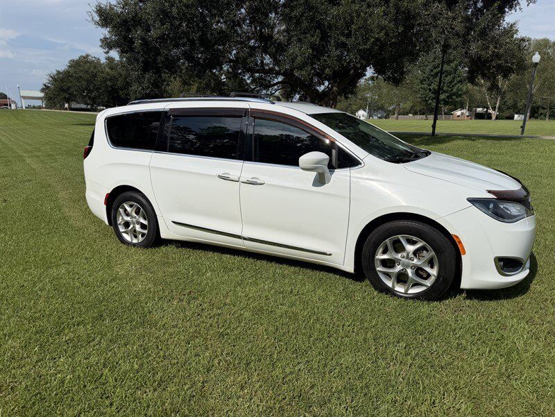 2020 CHRYSLER Pacifica