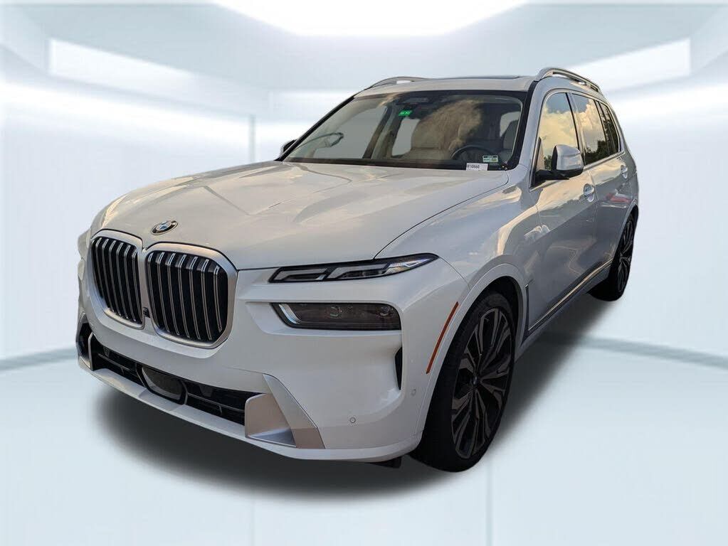 2023 BMW X7