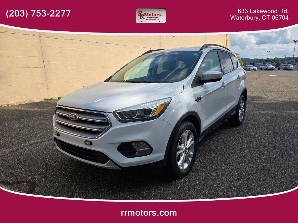 2017 FORD Escape