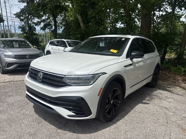 2024 VOLKSWAGEN Tiguan 4Motion