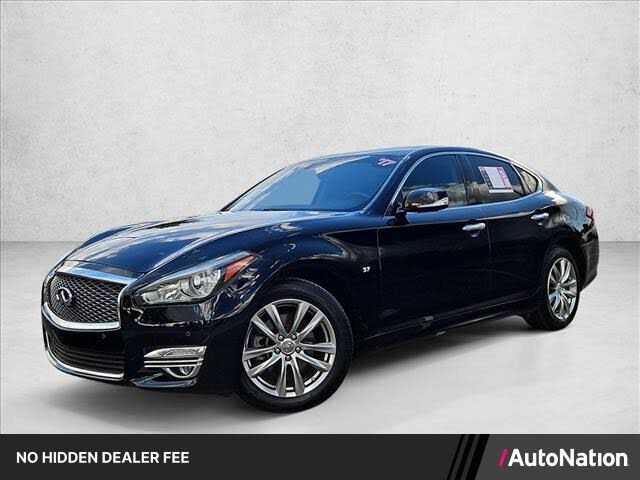 2017 INFINITI Q70