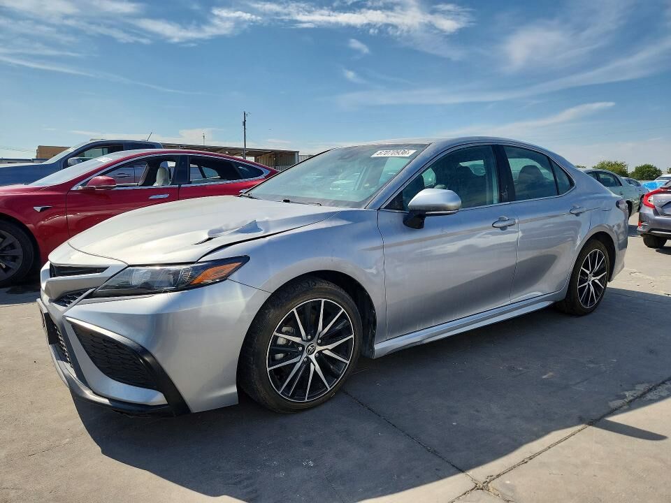 2022 TOYOTA Camry