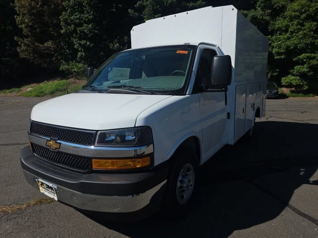 2026 CHEVROLET Express