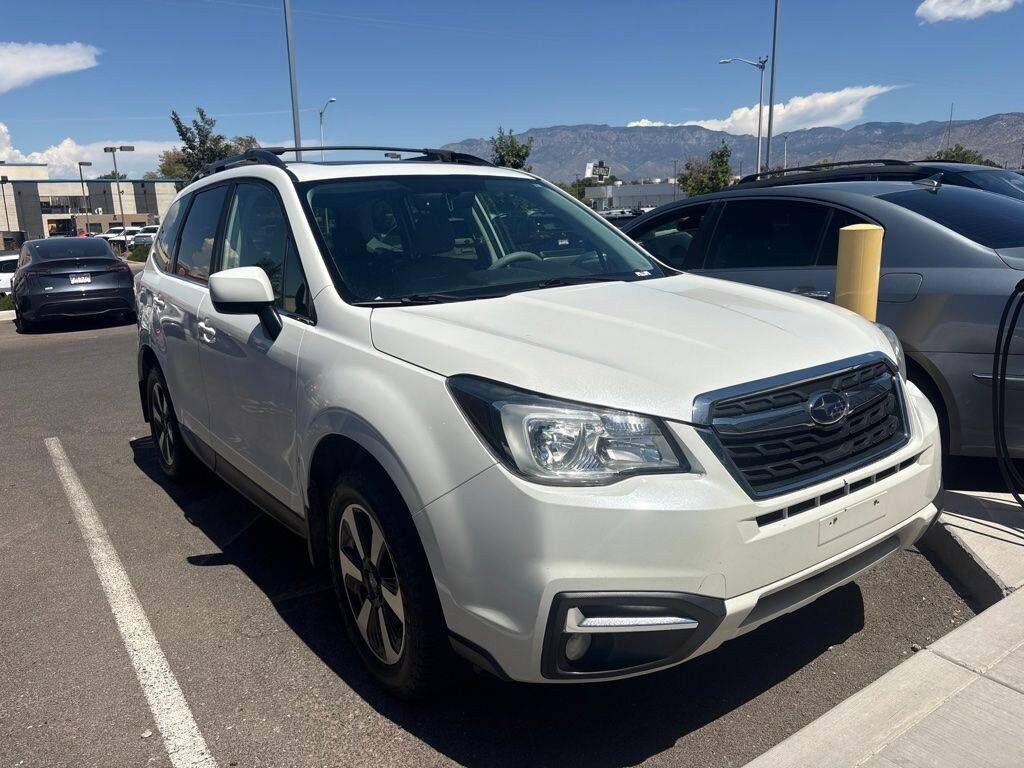 2017 SUBARU Forester