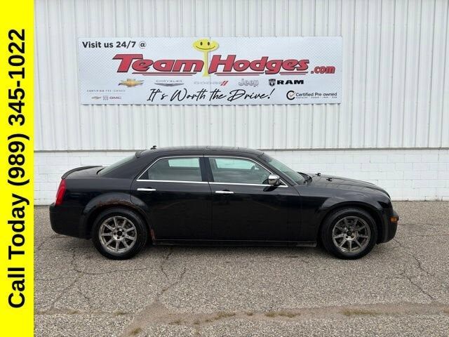 2010 CHRYSLER 300C
