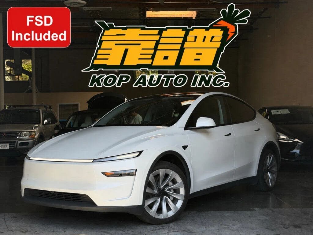 2026 TESLA Model Y