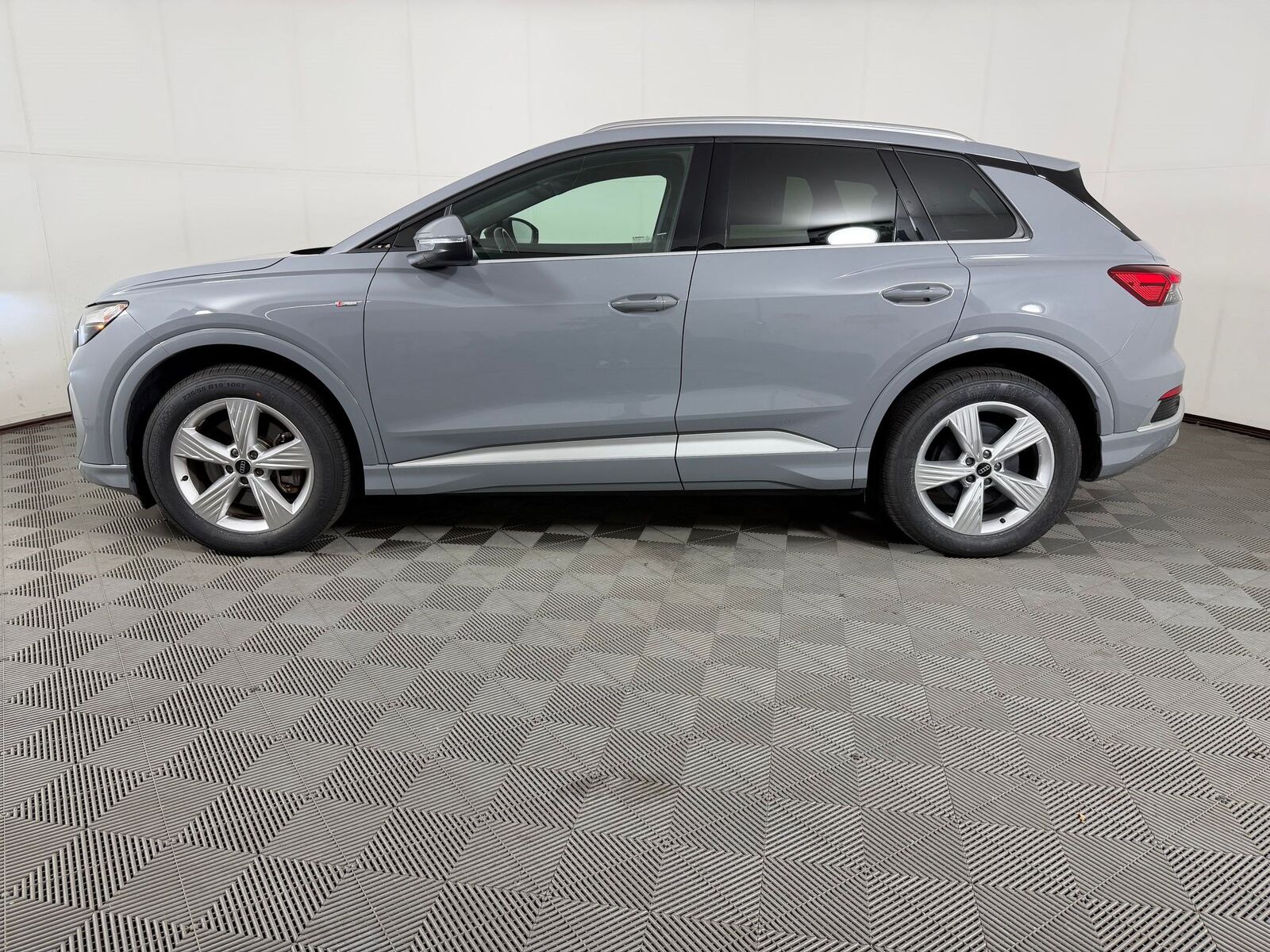 2023 Audi Q4