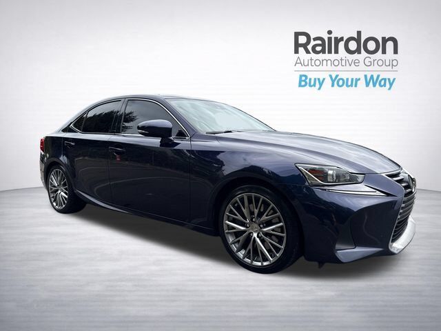 2017 LEXUS IS
