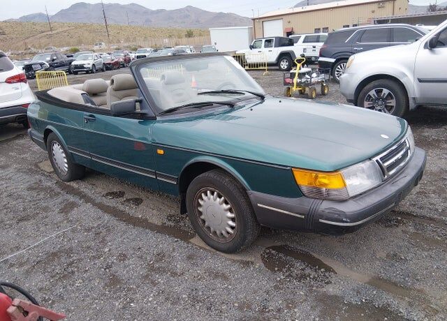 1993 SAAB 900