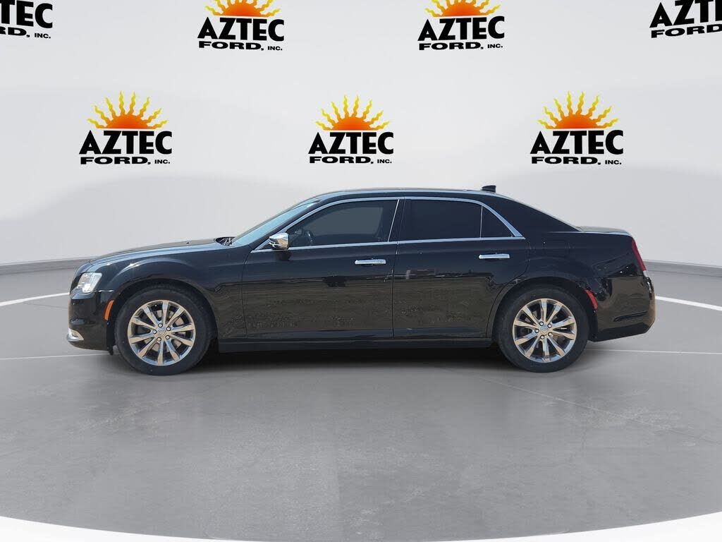 2018 CHRYSLER 300