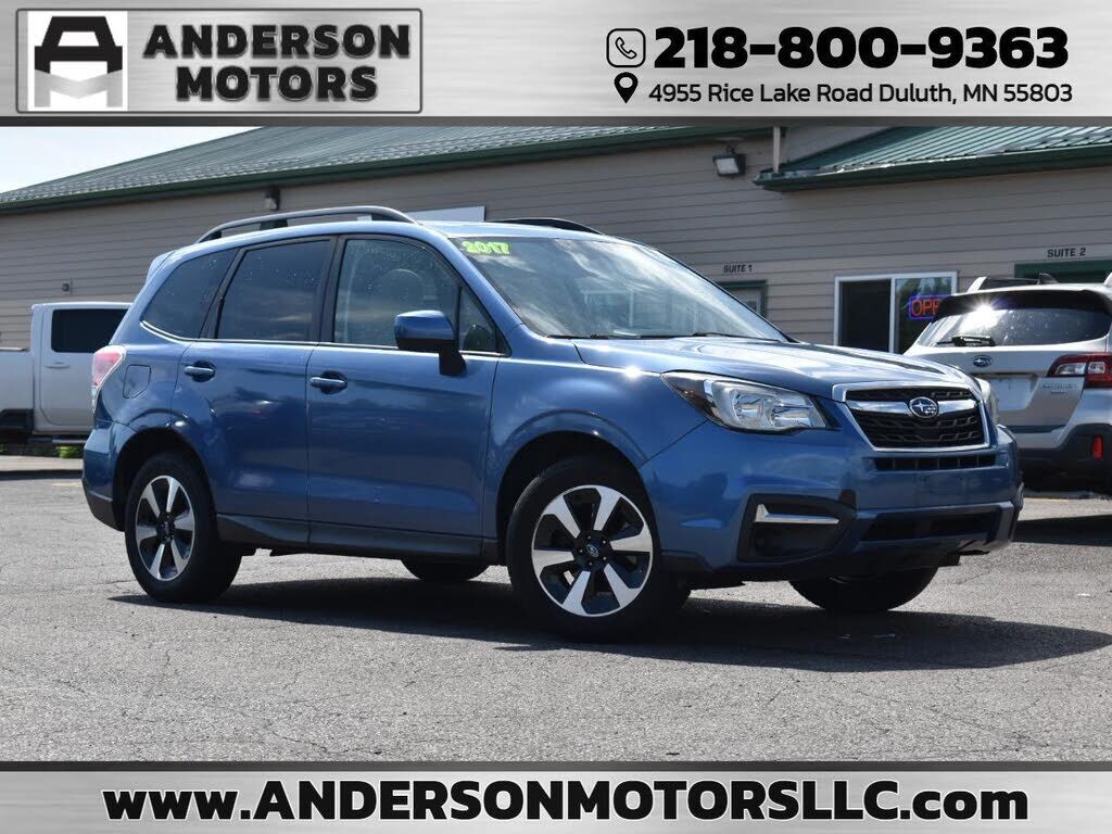 2017 SUBARU Forester