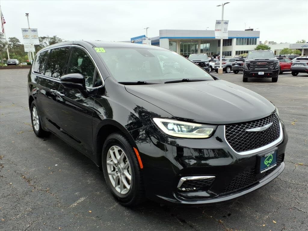 2025 CHRYSLER Pacifica