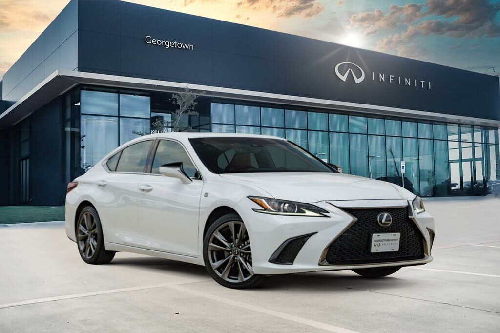 2020 LEXUS ES