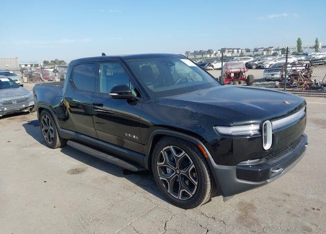 2025 RIVIAN R1T